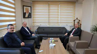 AK Parti’ye geçen Başkan Aydın partisinden isimleri ağırladı