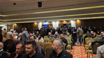 Konya'daki genel kurulda gerginlik! Mühendisler salonu terk etti!