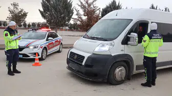 Aksaray’da okul servislerine jandarma denetimi başladı