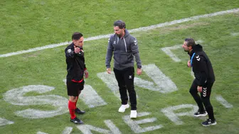 Konyasporlu antrenöre para ve men cezası