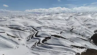 Orta Toros Dağları karla kaplı görüntüsüyle nefes kesti!