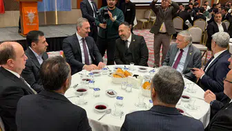 Eski Bakan Konya’da ana muhalefete yüklendi