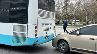 Konya’da kaza! Otobüse çarpan araç trafiği aksattı