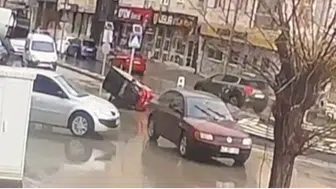 Karaman’da trafik kazası: Elektrikli bisiklet sürücüsü hastaneye kaldırıldı