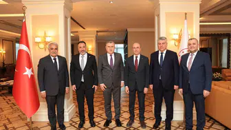 Başkan Pekyatırmacı, Bakan Bak’ı Konya’ya çağırdı