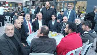 Konya iş dünyası Koman ailesinin iftarında bir araya geldi