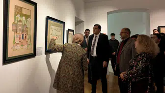 “Mesnevi’den Hikayeler” sergisi Viyana'da büyük beğeni topladı