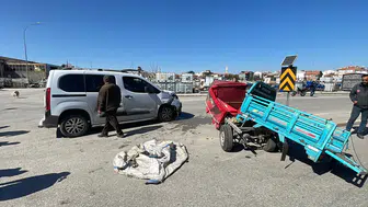 Karaman’da kaza anı kamerada! Motosiklet sürücüsü ağır yaralandı