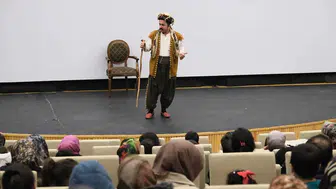 Konya'da 'Meddah Osman Ağa' çocuklarla buluştu