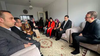 CHP’li Vekil Bektaş, katledilen Fatmanur Öğretmen’in annesini ziyaret etti