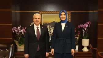 Konya Valisi ilk başörtülü Bakan Yardımcısı ile buluştu