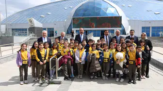 Konya Bilim Merkezi’nde önemli buluşma: Protokol öğrencilerle bir araya geldi