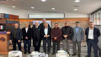 TYB Konya’da tartışıldı! Türkçe, dünya dili olabilir mi?