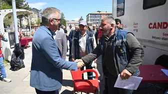 Konya'da örnek davranış: Başkan kan bağışı yaptı