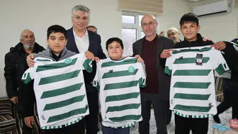 Konyalı Başkan, çocukları Konyasporlu yapıyor