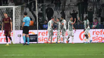 Konyasporlu oyuncu altın karmada