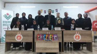 Konya’da okuma kültürüne katkı: Öğrenciler sahnede