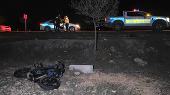 Karaman'da minibüse çarpan motosiklet sürücüsü ağır yaralandı