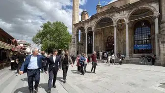Konya’nın iki üst düzey ismi çarşıda! Görenler dönüp bir daha baktı