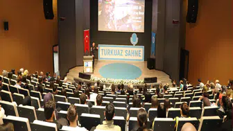 NEÜ’de ilham veren buluşma! TUSAŞ Pilotu gençlere seslendi