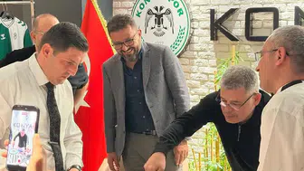 Konyaspor Başkanı Ömer Atiker’in doğum günü kutlandı