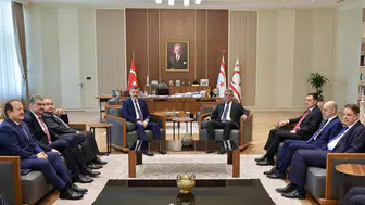 Konya Vekili Erdem, Konyalı Bakan Çiftçi’ye eşlik ediyor