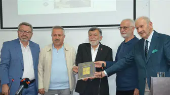 Bir evde tesadüfen bulundu: 450 yazma eser gün yüzüne çıkarıldı
