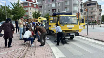 Konya’da yürekleri ağza getiren kaza! Çocuklar kamyonetin altında kaldı