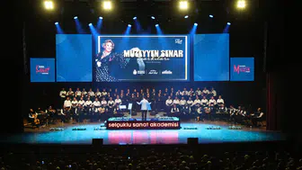 Konya'da nostalji rüzgarı: Müzeyyen Senar eserleri seslendirildi