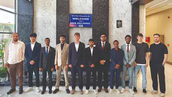 9 ülkeden gelen genç liderler Konya’daki fabrikayı gezdi
