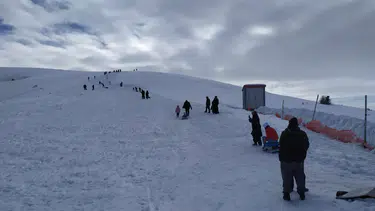 Konyalılar Uludağ’a gitmenize gerek yok! Kayak Merkezi’ne yoğun ilgi
