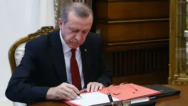 Erdoğan birçok ismi görevden aldı! İşte yeni atamalar