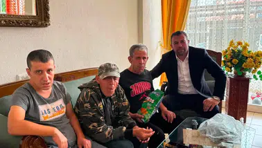Konyalı Başkan’dan örnek davranış! Şehrin Gülleri ile buluştu