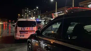 Konya’da yeni taşındıkları sitede dehşet! Yönetici kiracıları bıçakladı