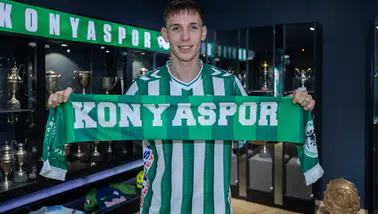 Konyaspor'da Macar futbolcudan 4 yıllık imza!