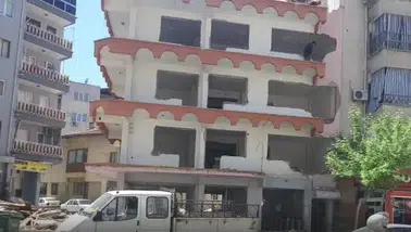 Binaların yıkımında yeni dönem: Yüksek yapılara özel kurallar geliyor