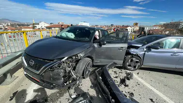 Karaman’da cip ile otomobil çarpıştı! 6 yaralı