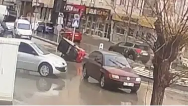 Karaman’da trafik kazası: Elektrikli bisiklet sürücüsü hastaneye kaldırıldı