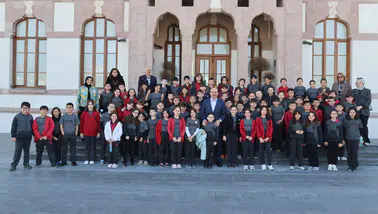 Başkan Altay, Taş Bina Dijital Tanıtım Merkezi'nde öğrencilerle buluştu!