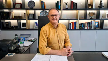 VİAD Başkanı Sinacı’dan 19 Mayıs mesajı: “Eğitimi ihmal etmek bir nesli kaybetmektir”