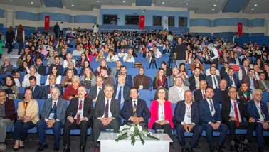 Yapay zeka doktorların yerini alabilir mi? Konya’da kritik zirve