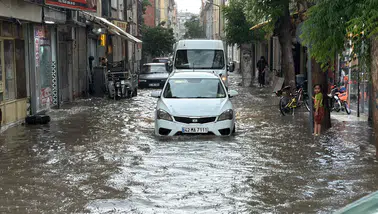Konya’da zor anlar yaşanıyor! Her yer denize döndü