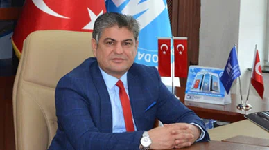 Öğretmenler geleceğe yön veriyor! SMMMO Başkanı Erdal'dan dikkat çeken mesaj