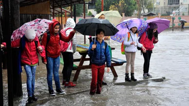 Bazı il ve ilçelerde okullar tatil! Hangi illerde okullar tatil? İşte okulların tatil olduğu iller