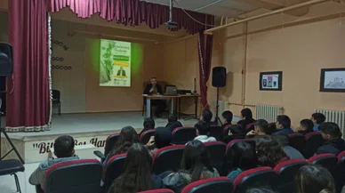 Konya'da öğrenciler yazarlardan haberdar oluyor!