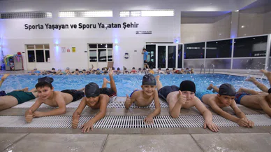 Konya'da yüzme bilmeyen kalmayacak! Evden alıyorlar, okula bırakıyorlar...