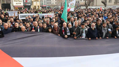 Konya'da tüyler diken diken oldu! Binlerce kişi Filistin için yürüdü...