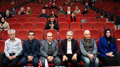 Aşkın bedir hali nedir? SÜ'de ele alındı...