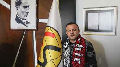 Eskişehirspor, teknik direktör Levent Kartop'la sözleşme imzaladı