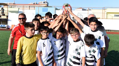 Futbol takımında geleceğin yıldızları Karatay'da yetişiyor!